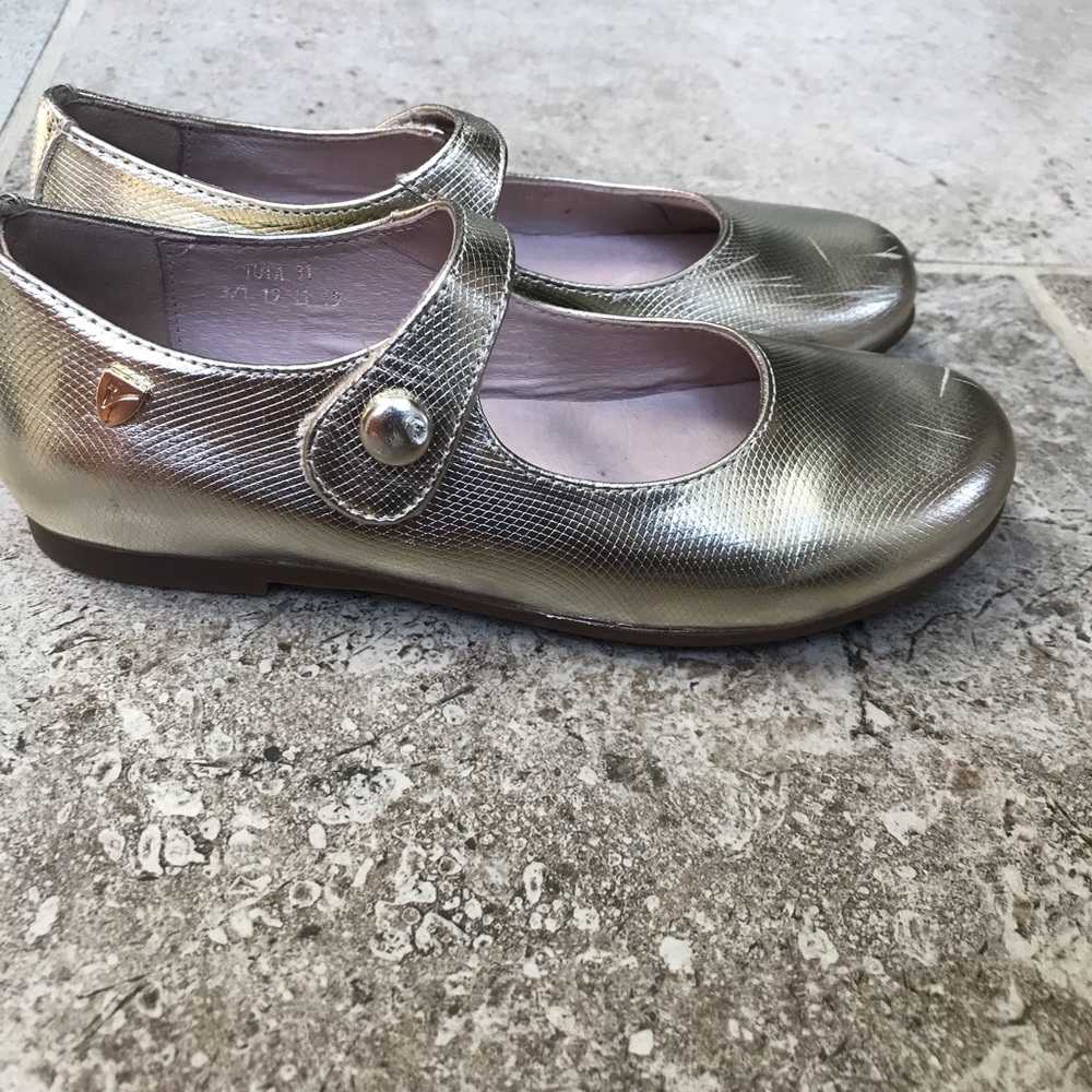 Venettini gold Mary Jane, size 31 EUR, 1US. - Picture 6 of 9